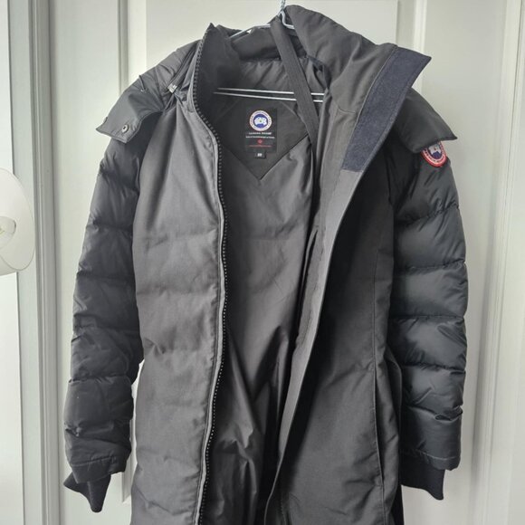 Canada Goose Women's Long Parka with a belt *REAL FUR HOOD* - Picture 1 of 6